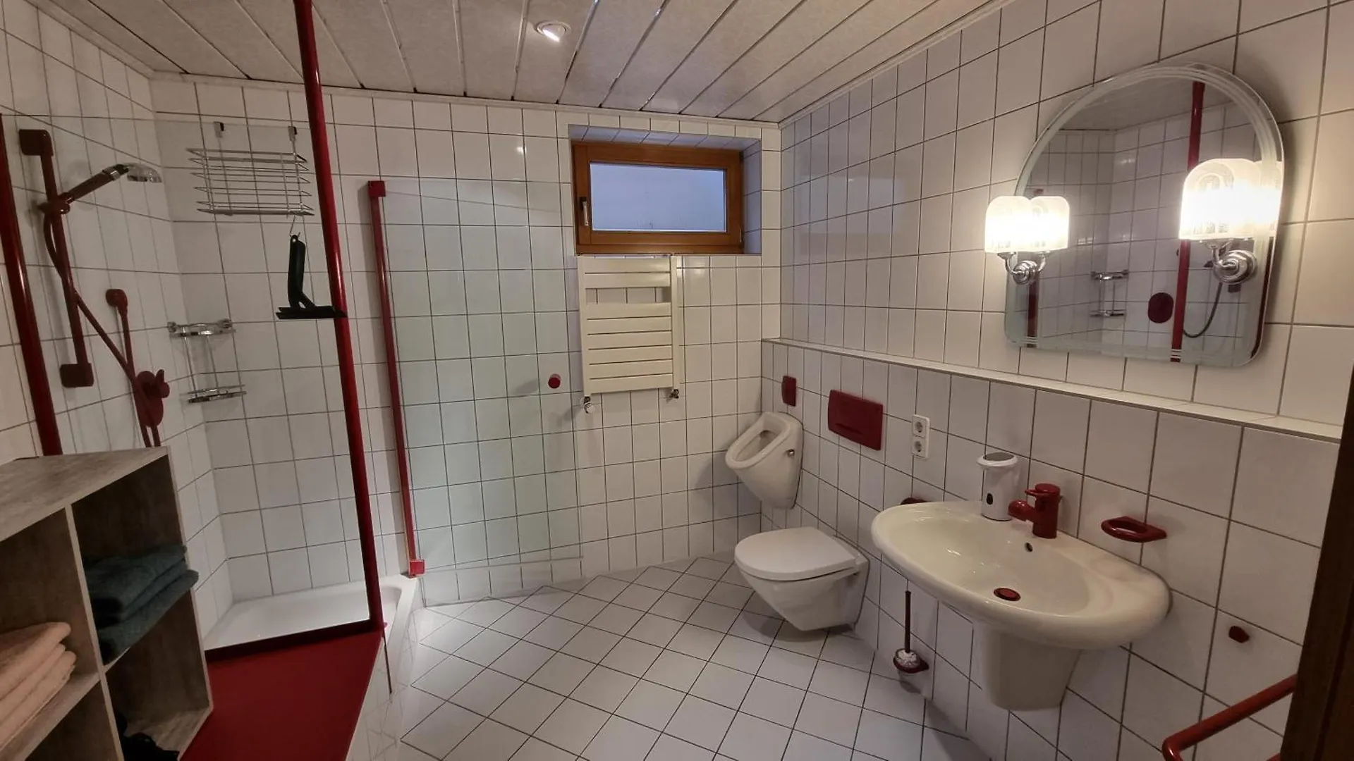 Apartment Roberts Ferienwohnung Im Hammerbachtal Offenhausen Germany